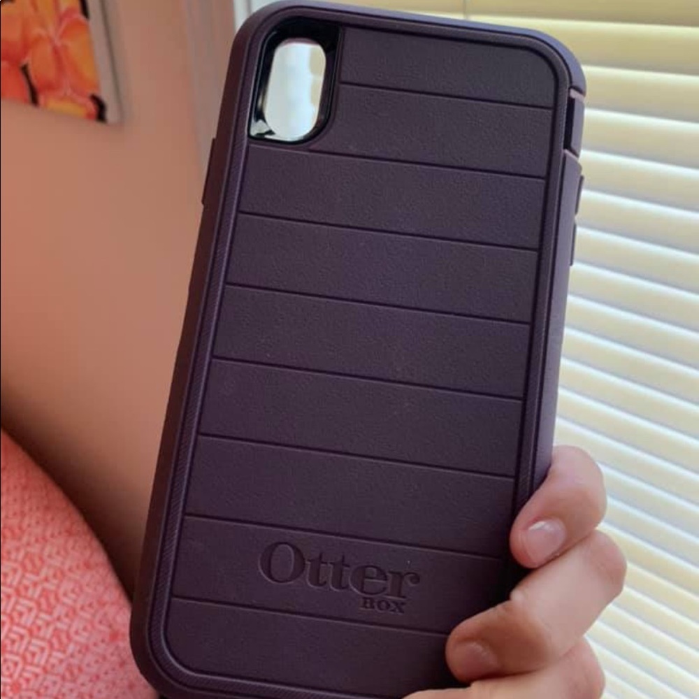 iPhone XS Max otterbox case